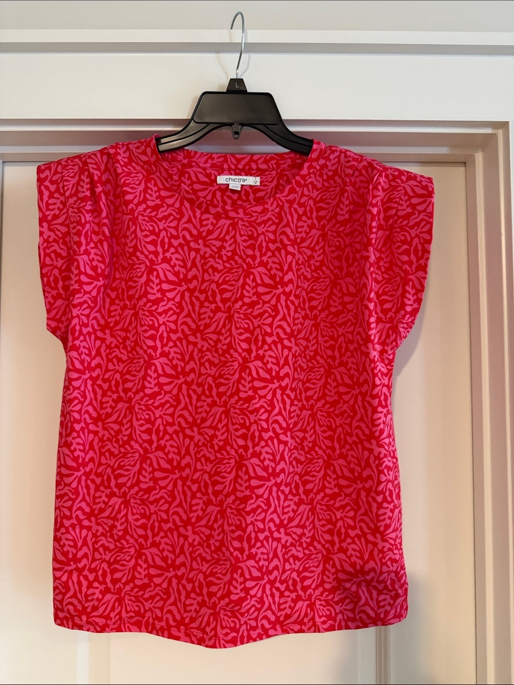 Chico's Hot Pink Coral-Print Cap Sleeve Blouse